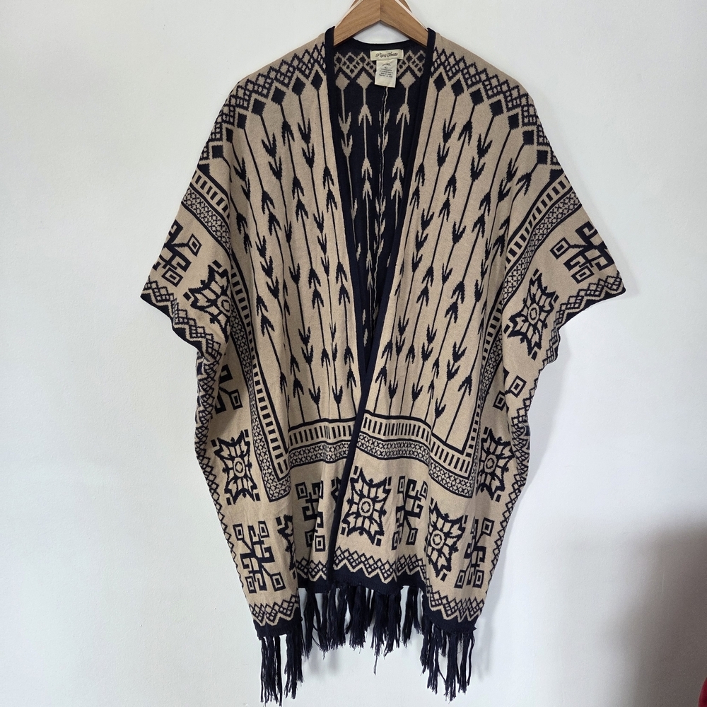 Flying Tomato Beige and Black Patterned Fringe Poncho